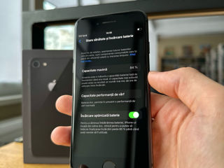 De vanzare iPhone 8 de 64 gb foto 5