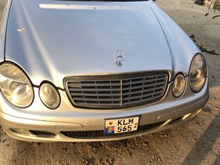 Mercedes E Class foto 2