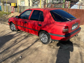 Nissan Sunny foto 2