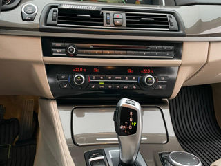 BMW 5 Series foto 14