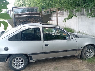 Opel Kadett foto 4