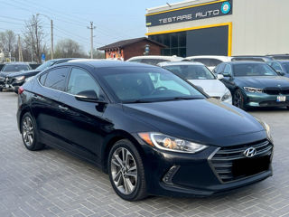 Hyundai Elantra foto 1