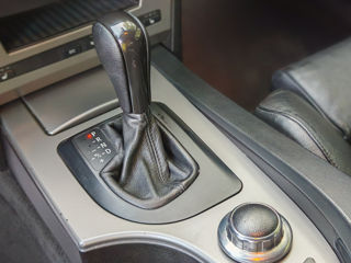 BMW 5 Series фото 11