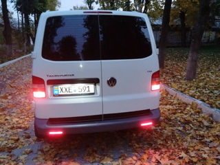 Volkswagen T5 foto 5