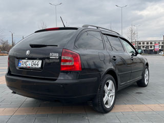 Skoda Octavia foto 3