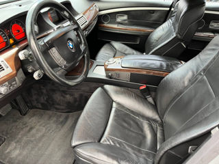 BMW 7 Series foto 7