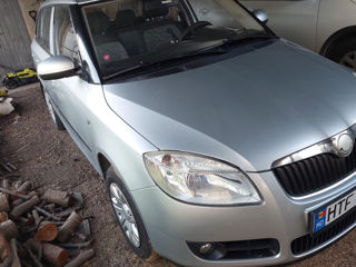 Skoda Fabia foto 2