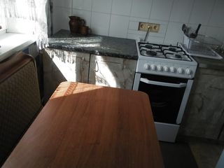 Se vinde apartament cu 2 camere. foto 4