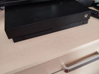 Xbox one x foto 2