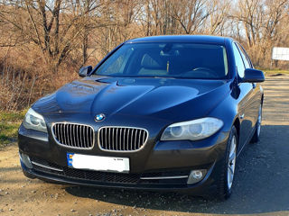 BMW 5 Series foto 3