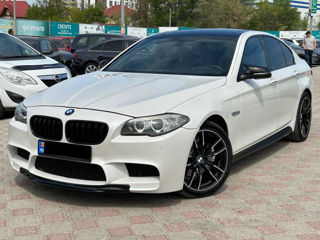 BMW 5 Series foto 1