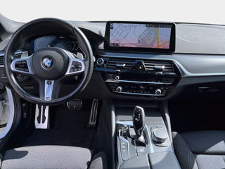 BMW 5 Series foto 6