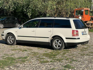 Volkswagen Passat foto 3