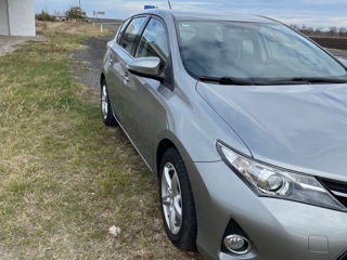 Toyota Auris фото 1