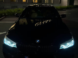 BMW 5 Series foto 1