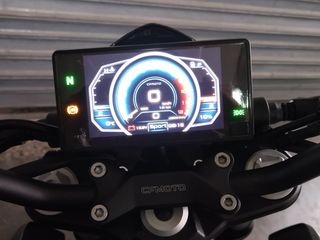 CFMOTO 300NK ABS foto 4