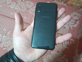 Samsung A20E.   32gb foto 8