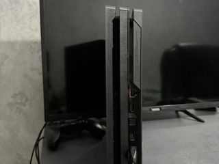 Продам Sony PlayStation 4 Pro