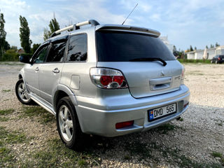 Mitsubishi Outlander foto 4