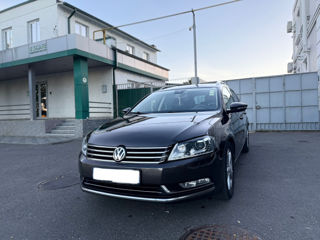 Volkswagen Passat foto 4