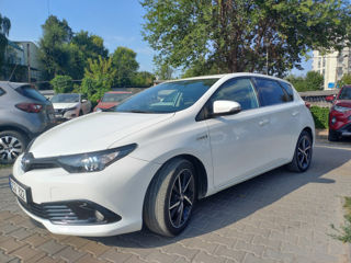 Toyota Auris foto 1