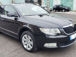 Skoda Superb foto 2