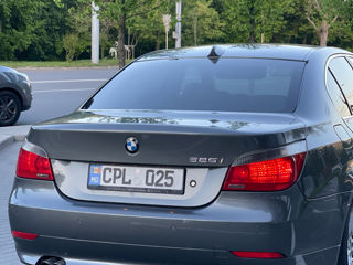 BMW 5 Series foto 4