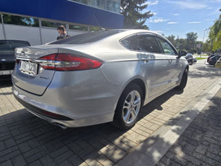 Ford Fusion foto 4