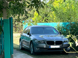 BMW 5 Series foto 2