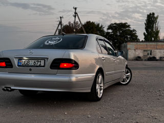 Mercedes E-Class foto 9