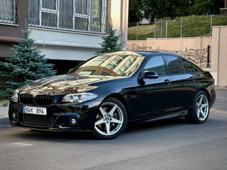 BMW 5 Series foto 2