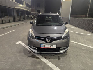 Renault Grand Scenic foto 2