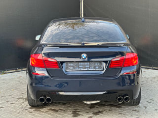 BMW 5 Series foto 5