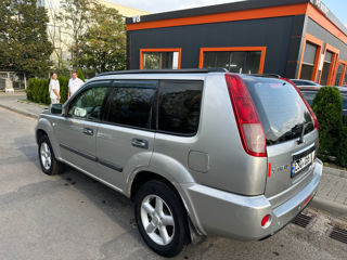 Nissan X-Trail foto 7