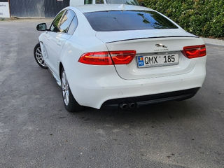Jaguar XE фото 3
