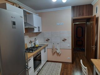 Apartament cu 1 cameră, 42 m², 10 cartier, Bălți foto 2