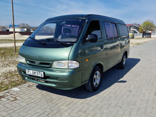 KIA Pregio