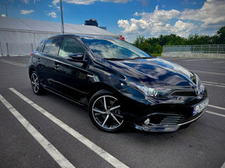 Chirie Auto Toyota Auris  26 €