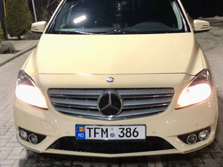 Mercedes B-Class foto 5