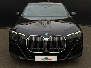 BMW 7 Series foto 3