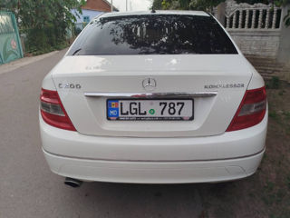 Mercedes C-Class foto 5