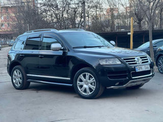 Volkswagen Touareg foto 2