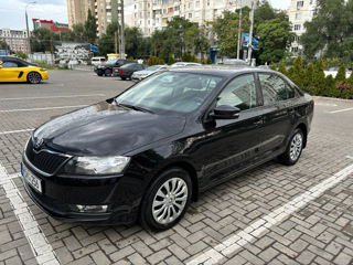 Skoda Rapid foto 1