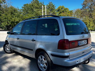 Volkswagen Sharan foto 4