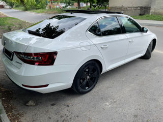 Skoda Superb foto 5