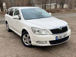 Skoda Octavia foto 2