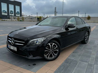 Mercedes C-Class foto 2