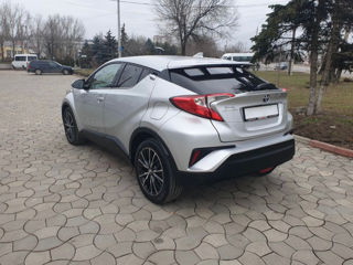 Toyota C-HR foto 3