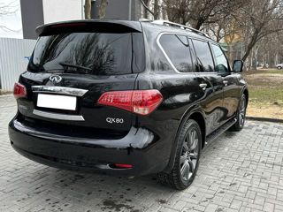 Infiniti QX80 foto 3