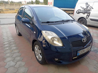 Toyota Yaris foto 7